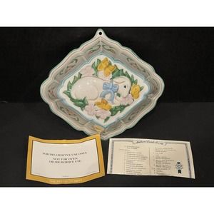 The Franklin Mint - Le Cordon Bleu 1986 Ceramic Jell-O Mold Lambs/Butterflies